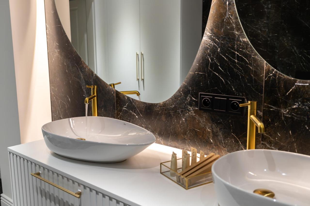 Srebrna Luxury - Fabrykancka - Wnetrza Premium Lodz (Lodz)