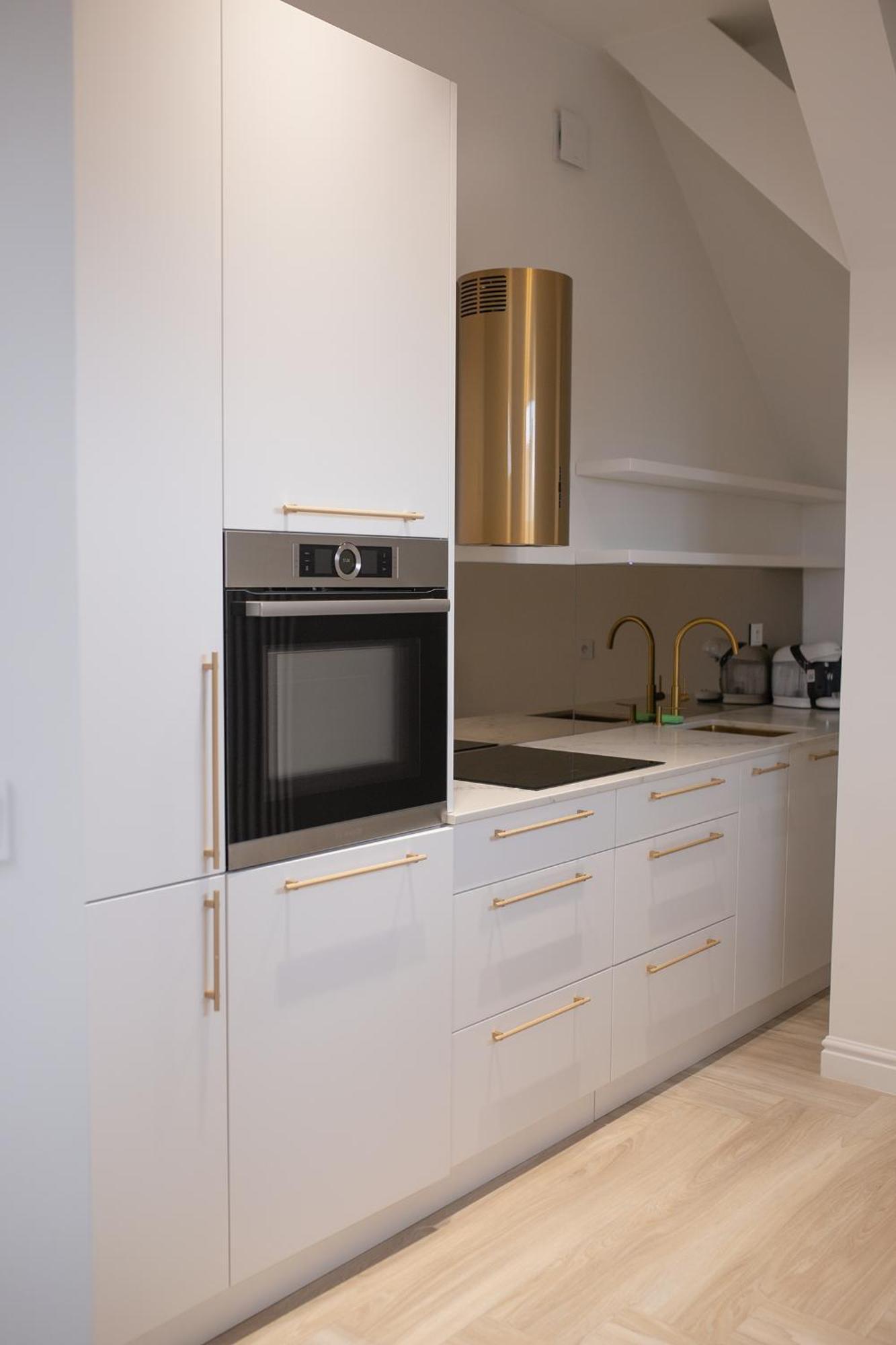 Srebrna Luxury - Fabrykancka - Wnetrza Premium * Lodz (Lodz)