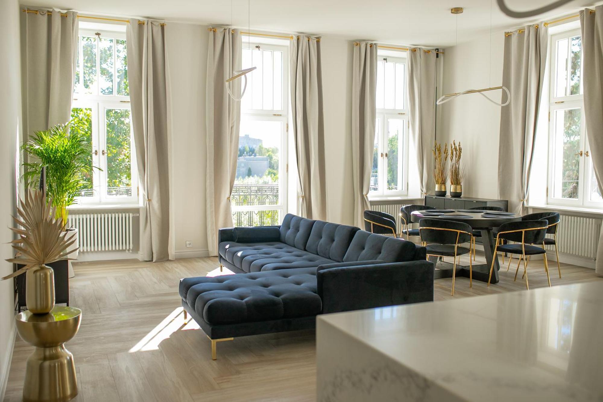 Srebrna Luxury - Fabrykancka - Wnetrza Premium